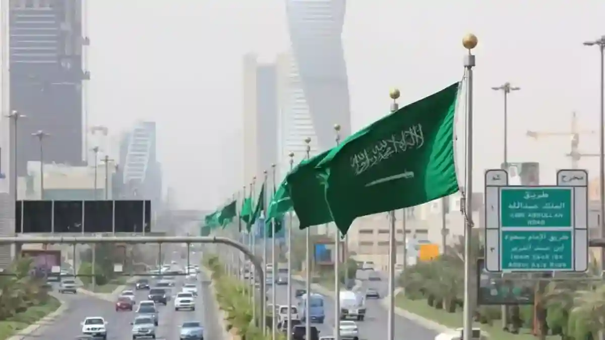 السعودية تعلن بدأ الاستغناء عن كل الوافدين العاملين في هذه المهن خلال اسابيع وهذا هو مصيرهم..تفاصيل